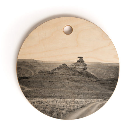 Catherine McDonald DESERT SOUTHWEST Cutting Board Round